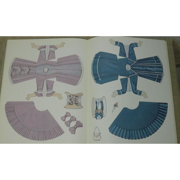 Lot The Keepsake Collection Dolly Dingle‎ Fashion in Shakespeare's Paper Doll - Picture 13 of 16